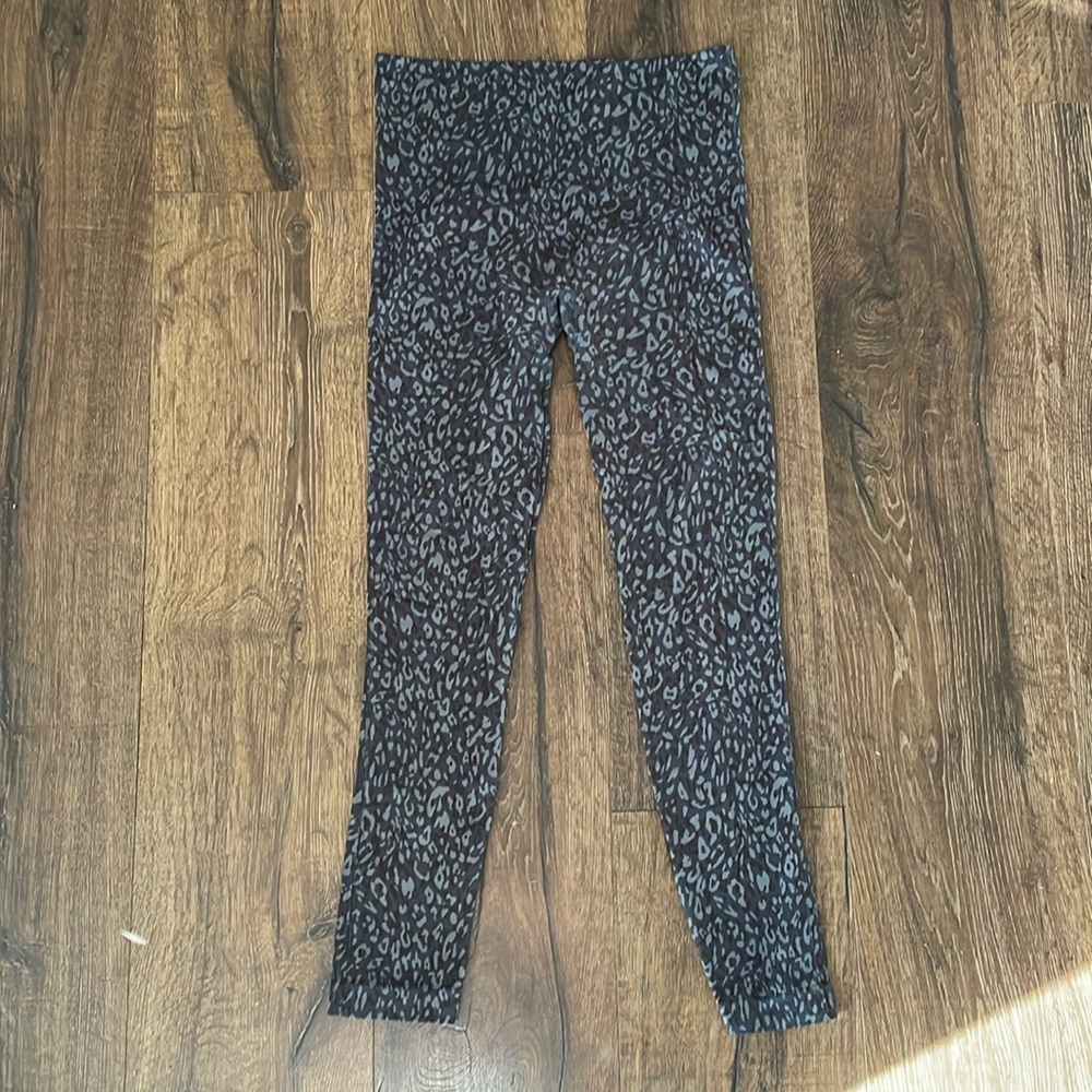 Spanx look at me now seamless leggings - mini leopard NWT
